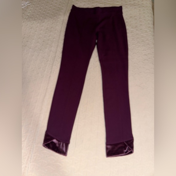 ☮️HUE☮️VELVET CUFF PONTE KNIT LEGGINGS NWOT! - Picture 3 of 11